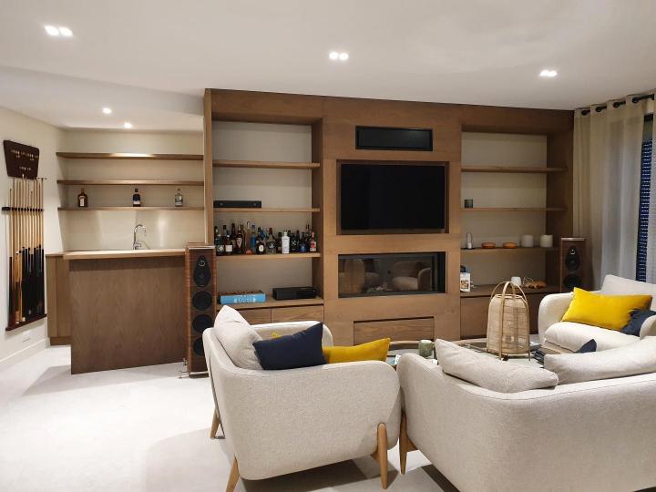 Assemblage Meubles design Mandelieu-La-Napoule